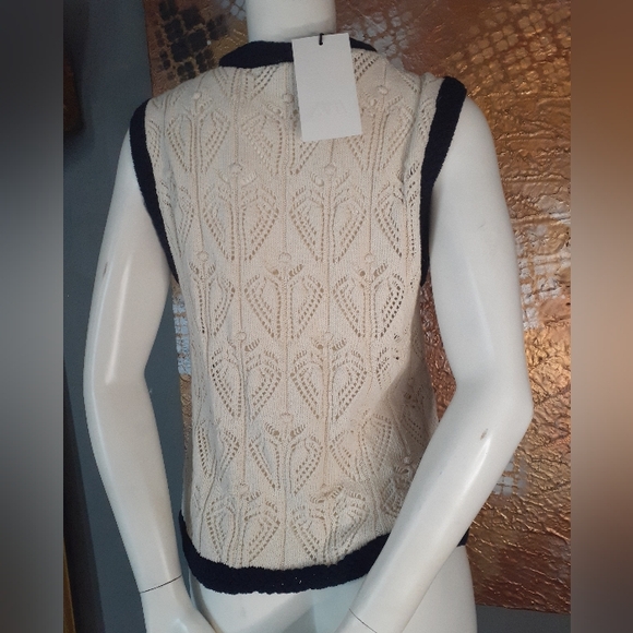 NWOT Zara Cream and Navy Cardigan Vest - Picture 5 of 12
